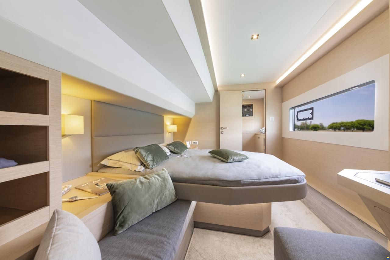 Fountaine Pajot MY5