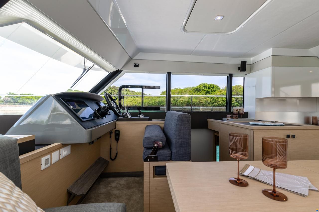 Fountaine Pajot MY5