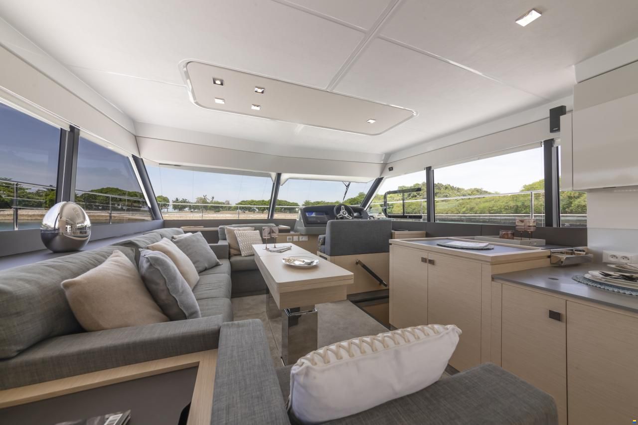 Fountaine Pajot MY5