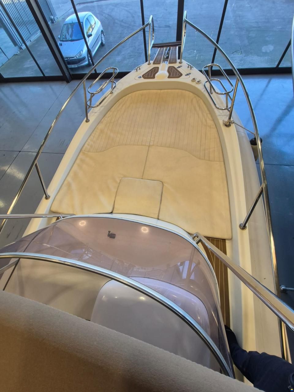 Capelli Tempest 900