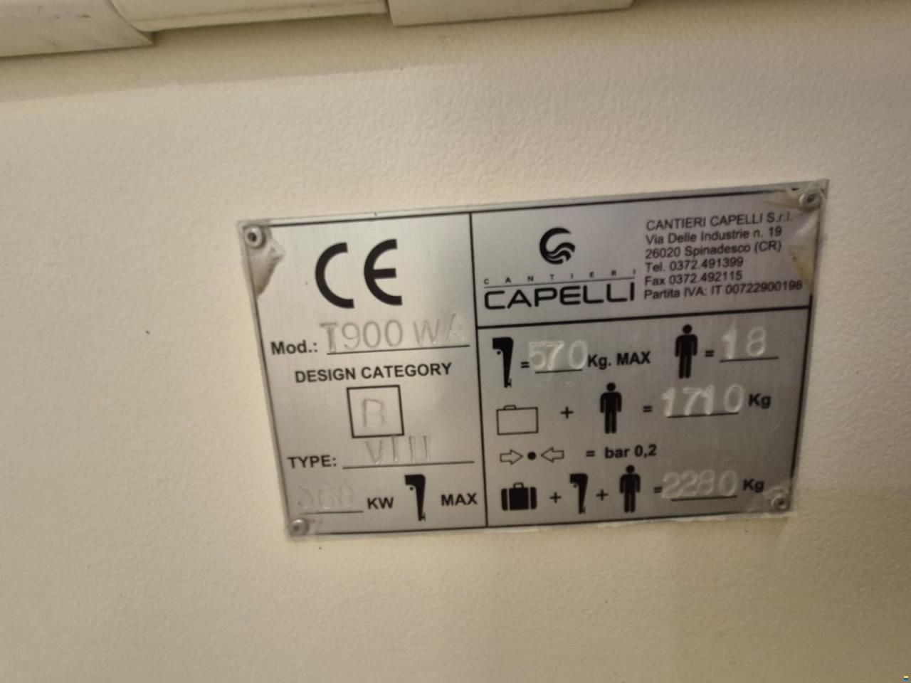 Capelli Tempest 900