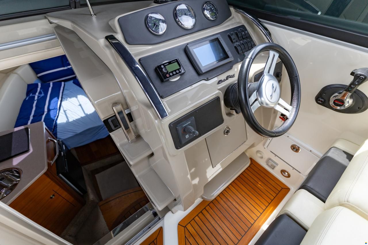 Sea Ray Sundancer 265 DAE