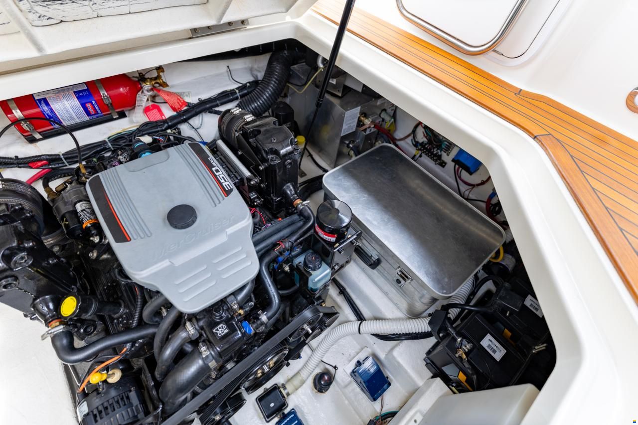 Sea Ray Sundancer 265 DAE