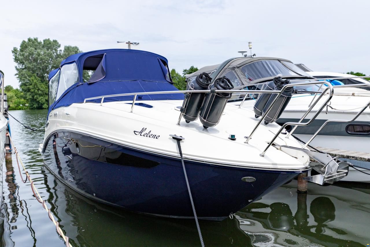 Sea Ray Sundancer 265 DAE