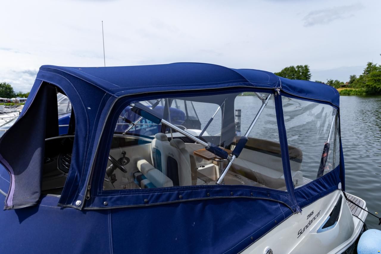 Sea Ray Sundancer 265 DAE