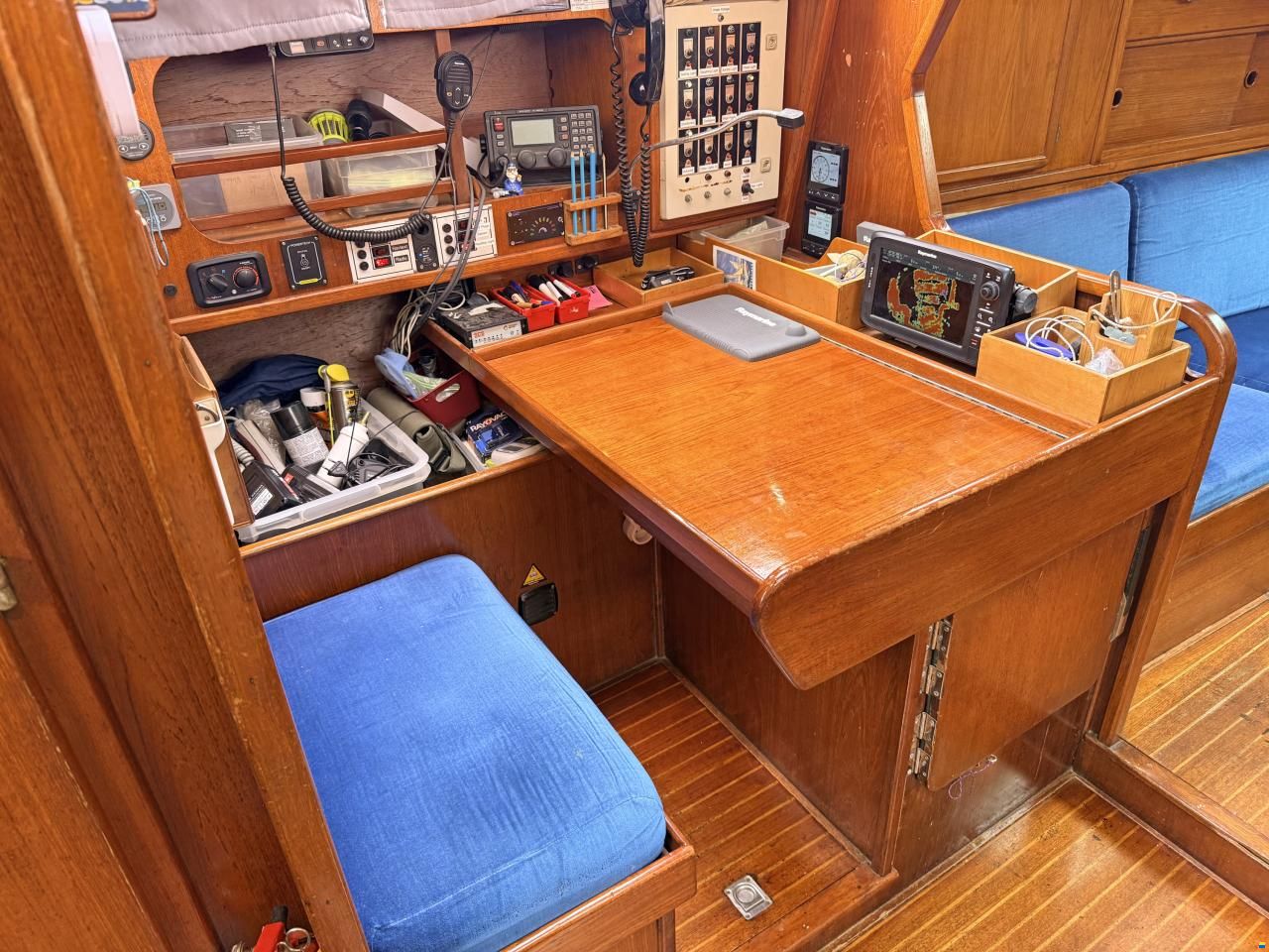 Via Marine 42