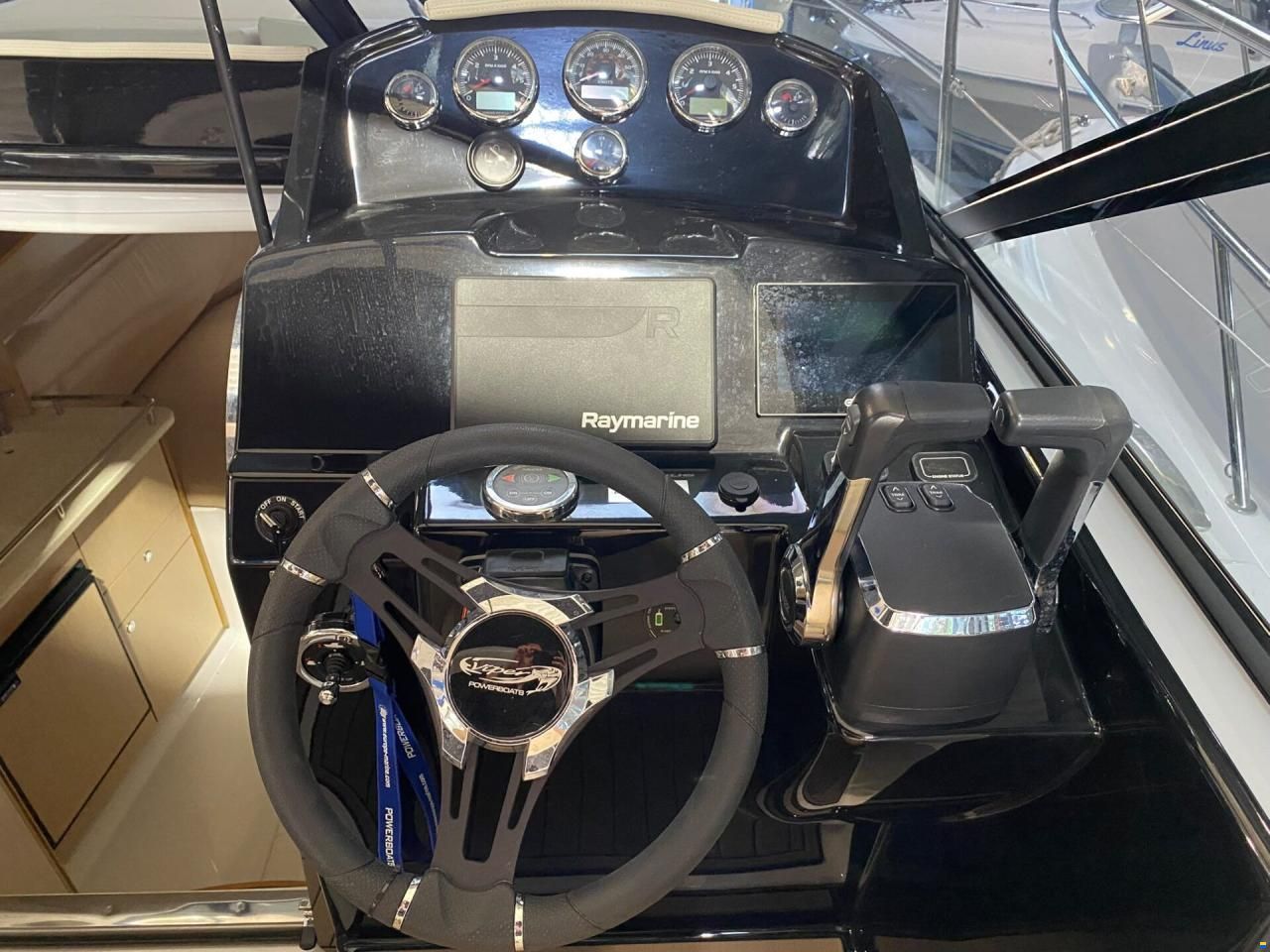 Viper V 323 SY