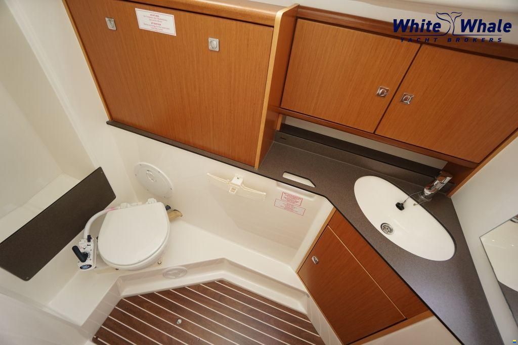 Bavaria Cruiser 33