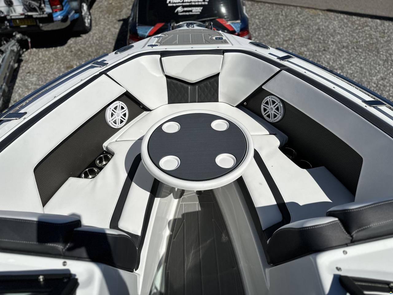 Monterey 235 SS, Mercury F300 V8 DEMO