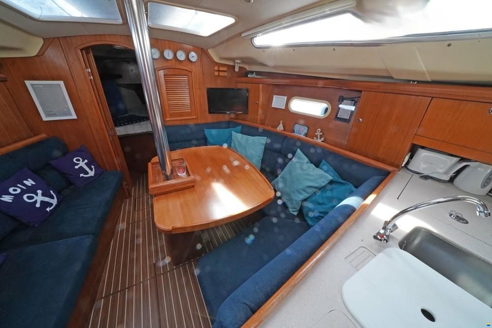 Hunter 356