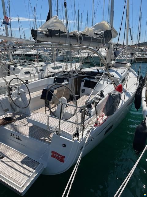 Hanse 388