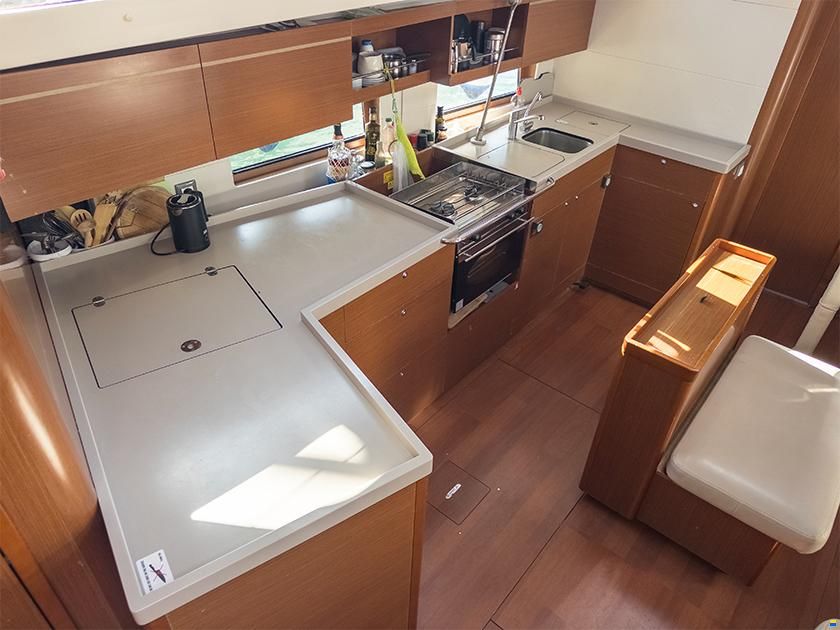 Beneteau Oceanis 46.1
