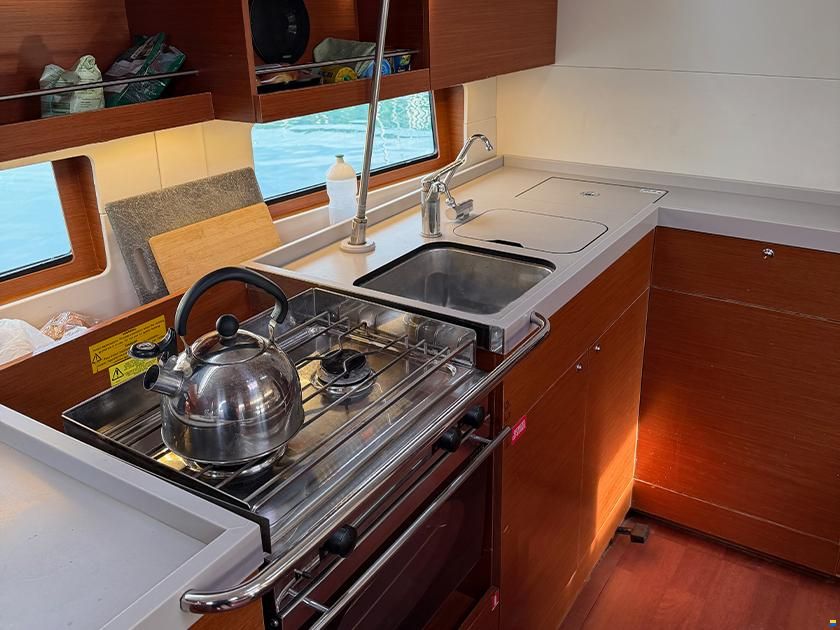 Beneteau Oceanis 46.1