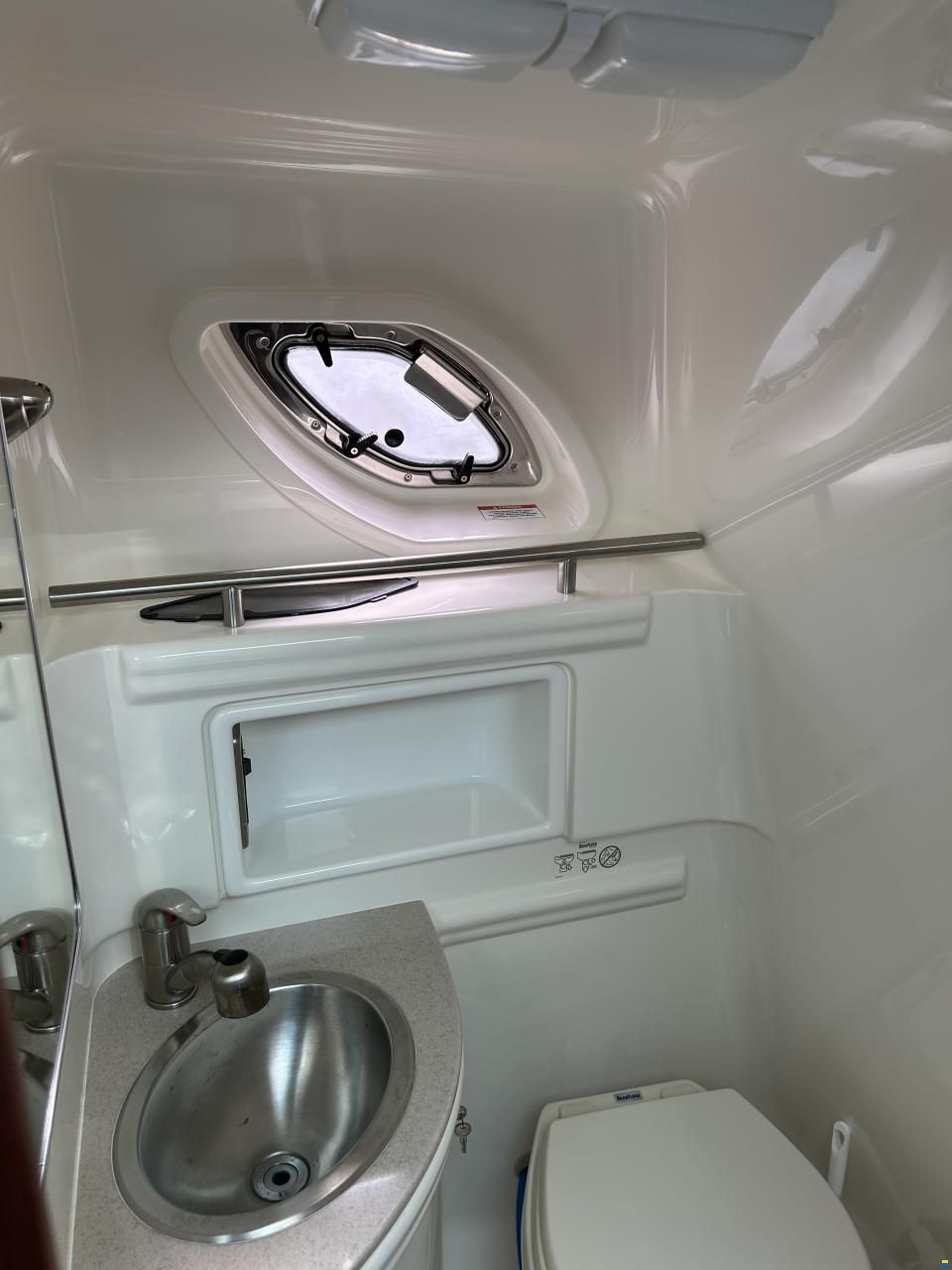 Sea Ray 305 Sundancer Hardtop Chuiser