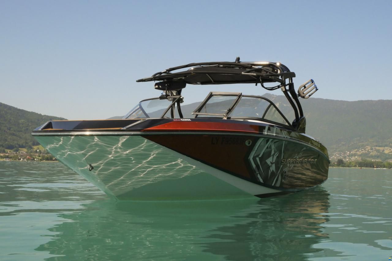 Correct Craft G25