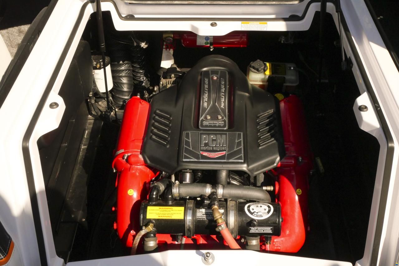 Correct Craft G25