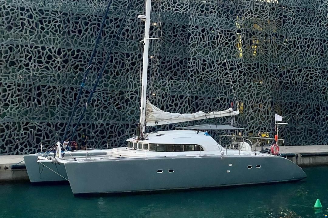 Lagoon 570