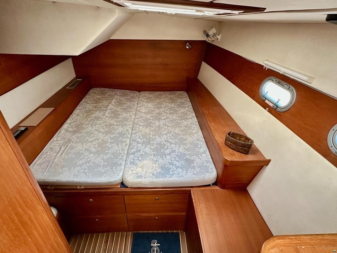 Lagoon 570