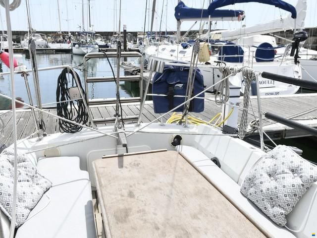 Dufour 3800