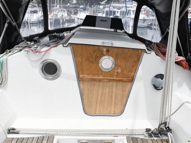 Dufour 3800