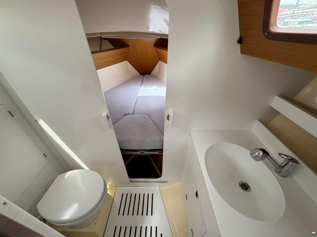 Dufour 3800