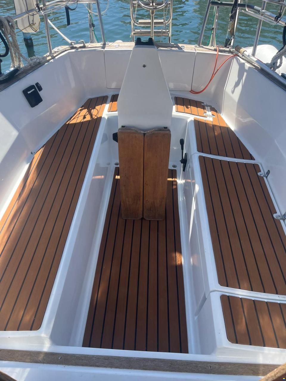 Dufour 35