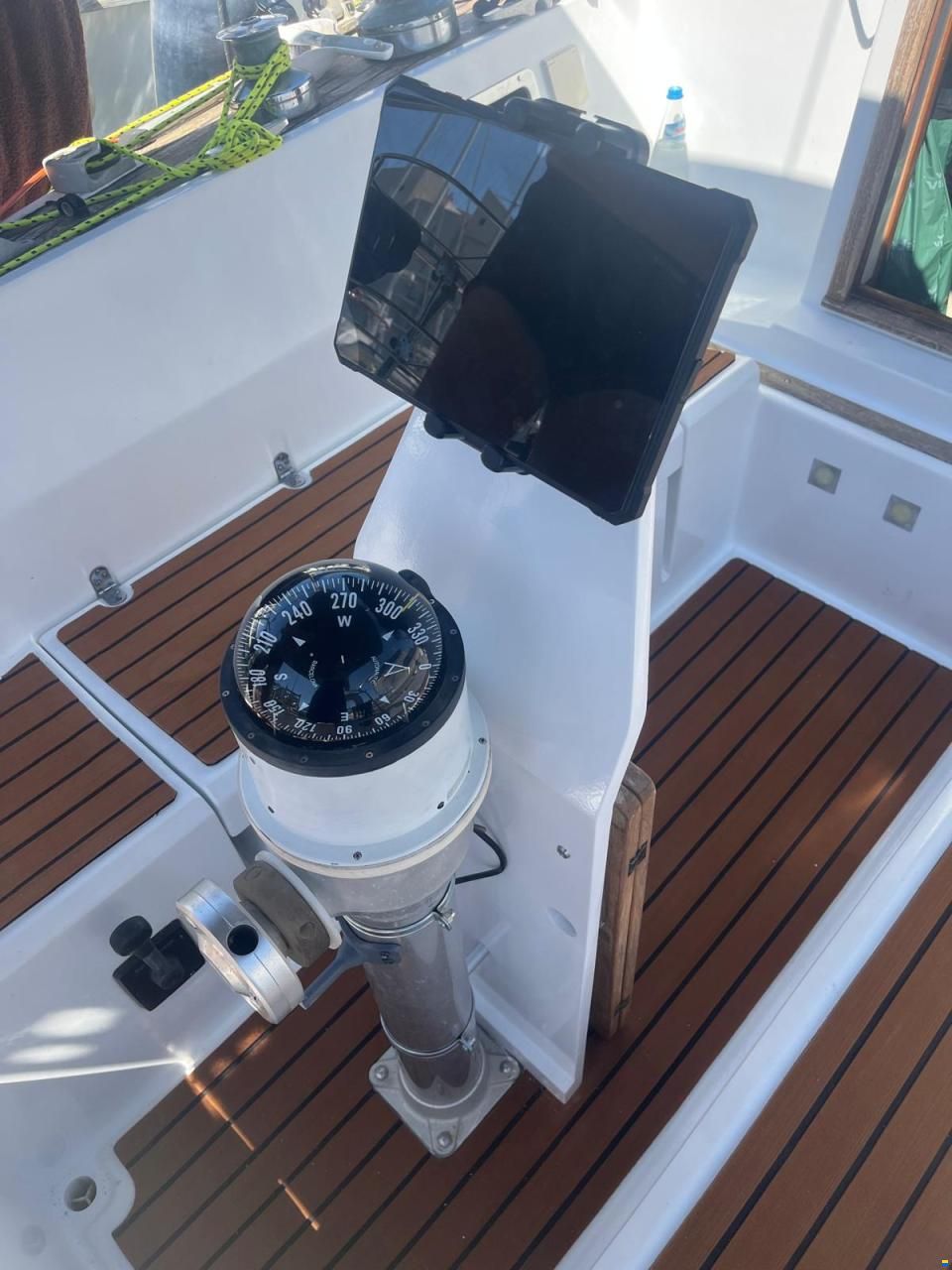 Dufour 35