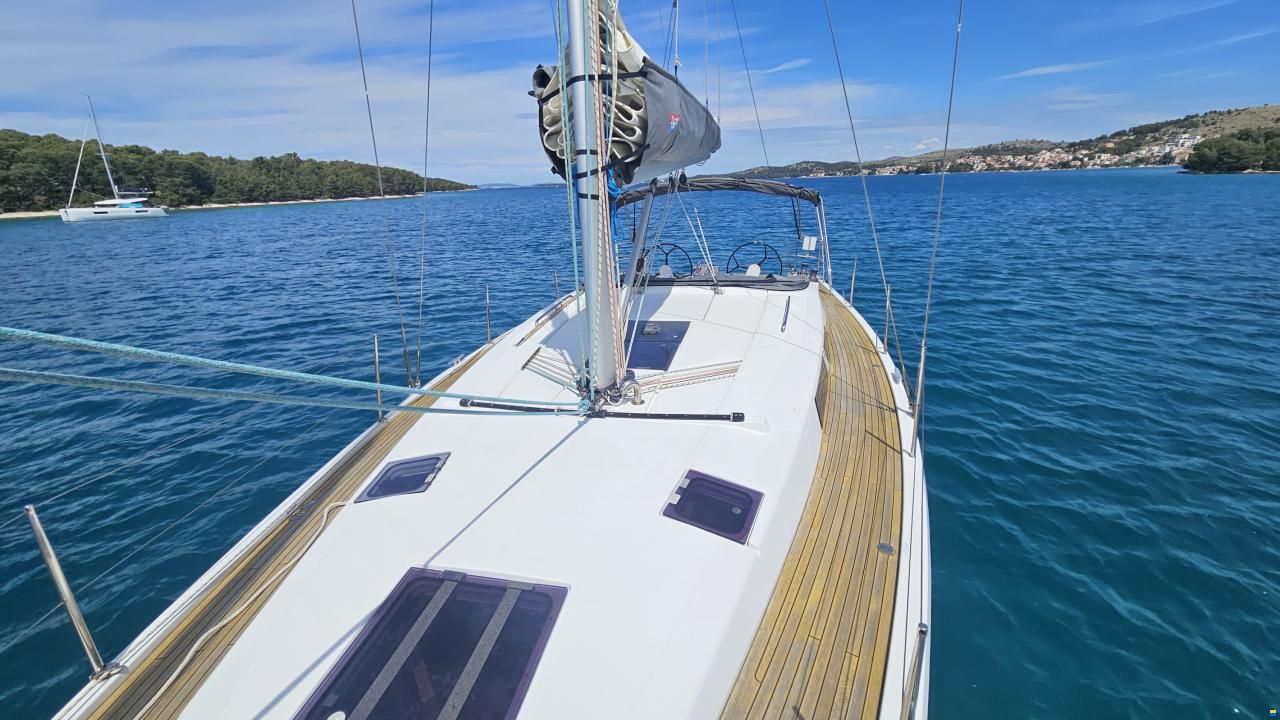 Hanse 415