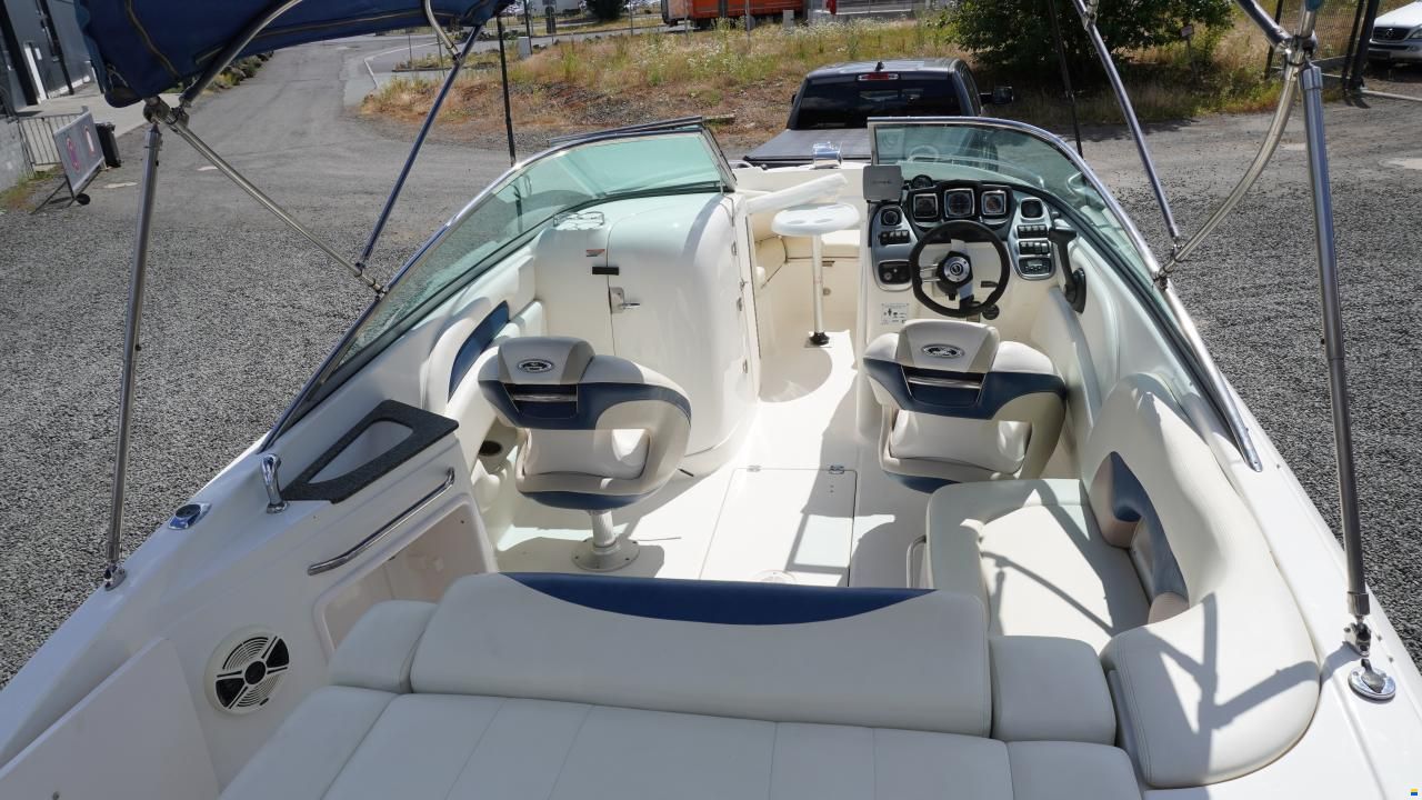 Chaparral 236 SSX