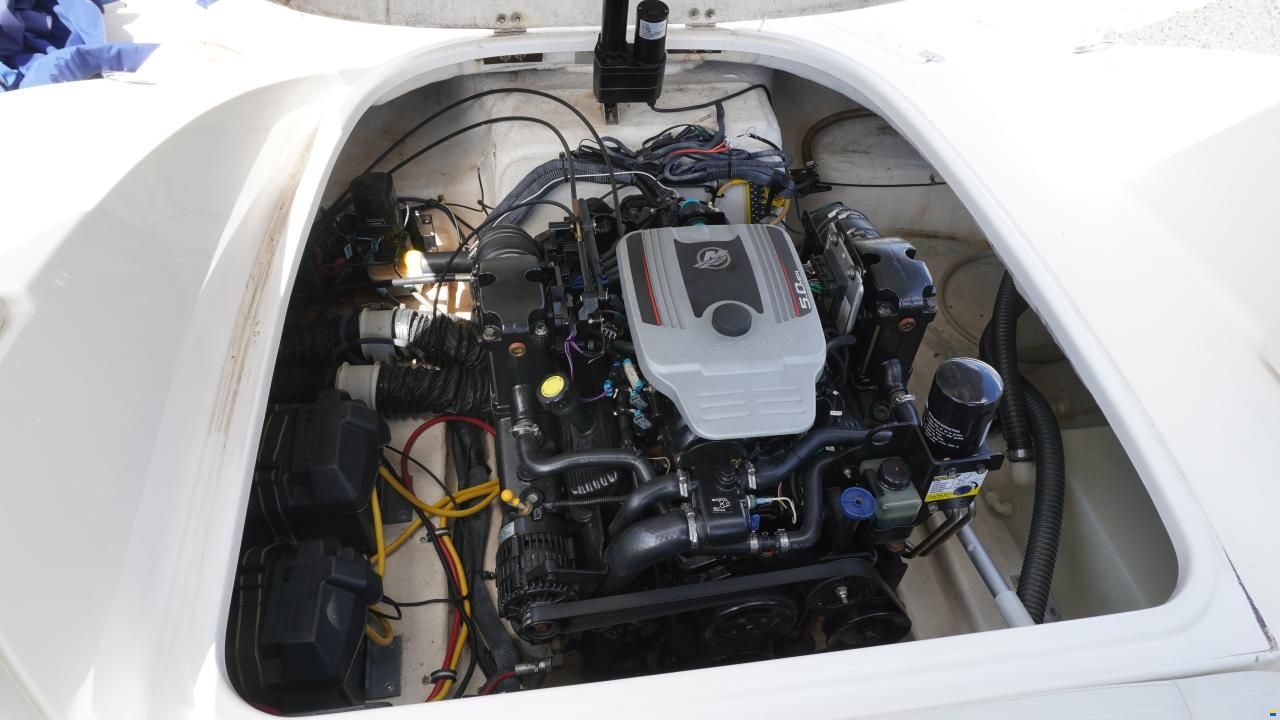 Chaparral 236 SSX
