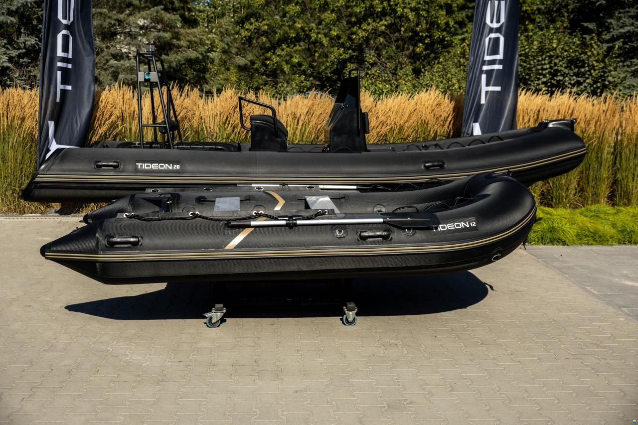 Ponton typu RIB