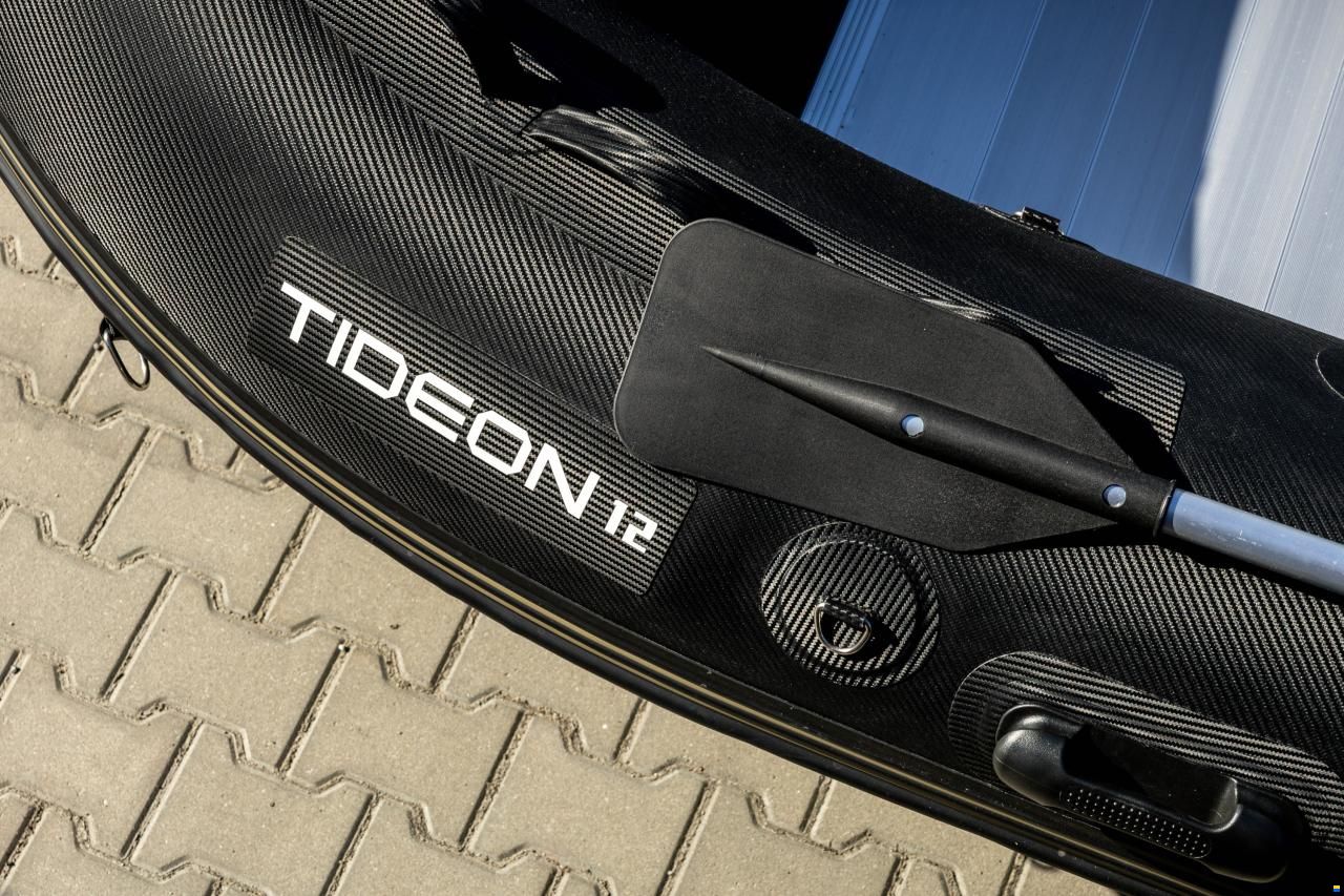 Ponton typu RIB