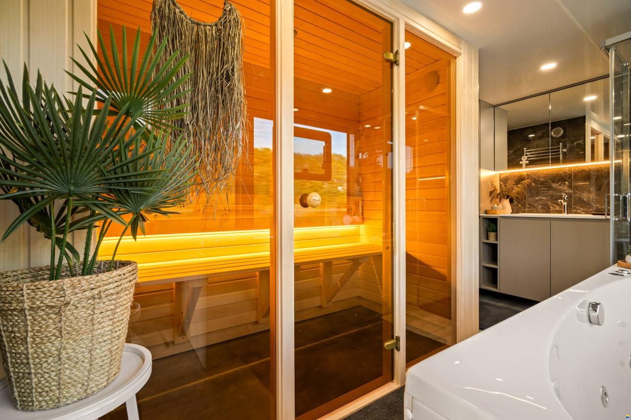 Desidus LAKE SUITE Hausboot | Hausyacht | Solar