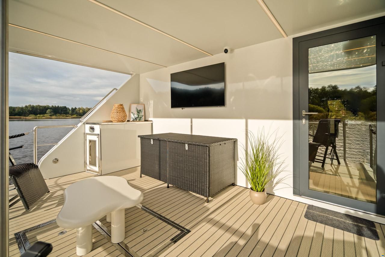 Desidus LAKE SUITE Hausboot | Hausyacht | Solar