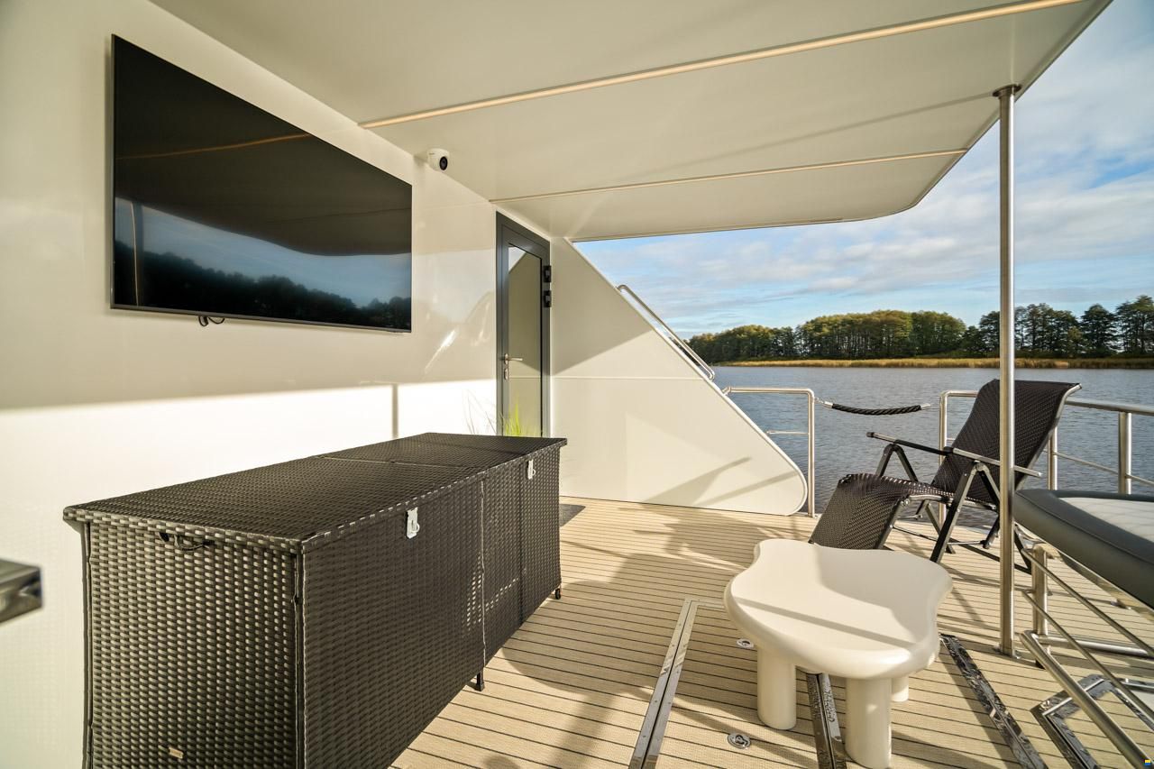 Desidus LAKE SUITE Hausboot | Hausyacht | Solar