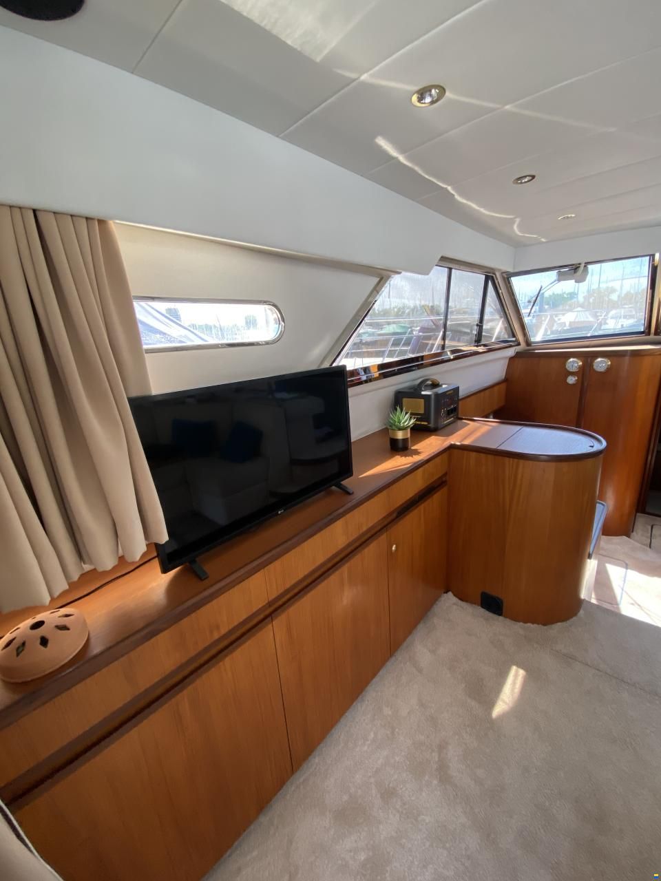Fairline Phantom