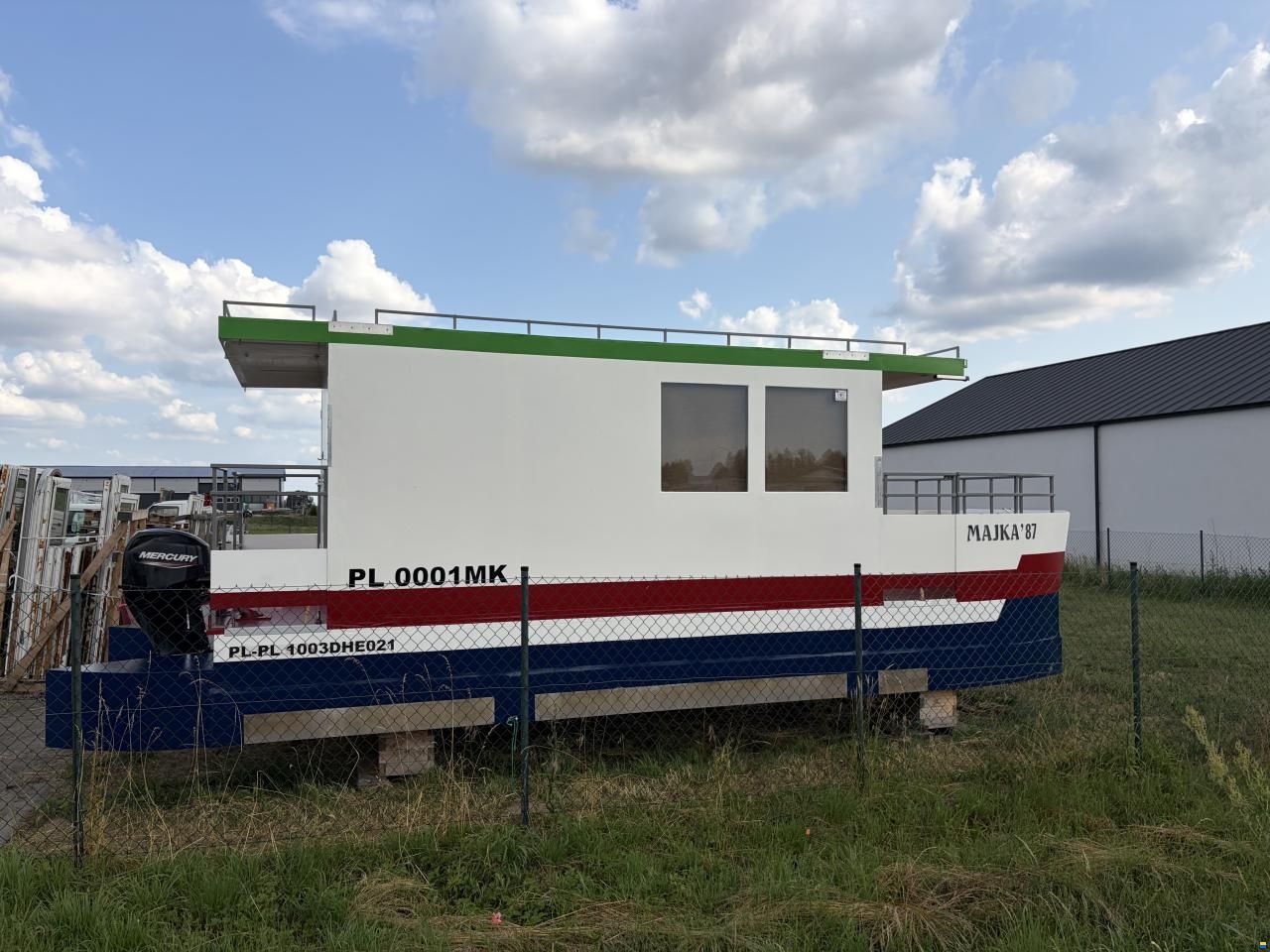 Homeboat