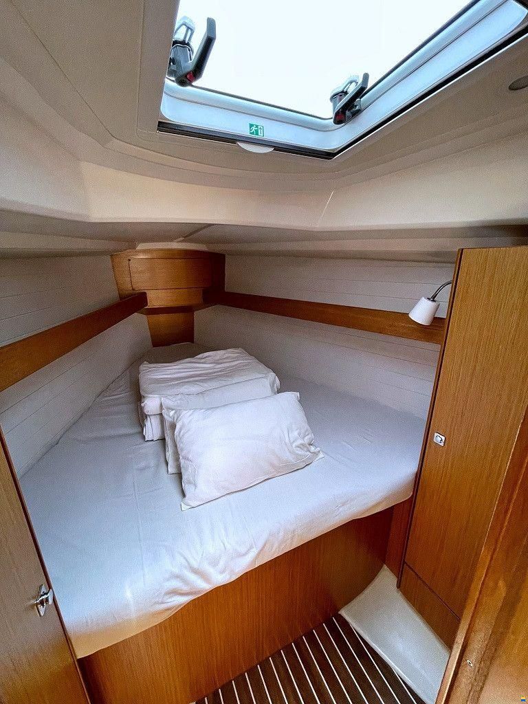 Bavaria Cruiser 33