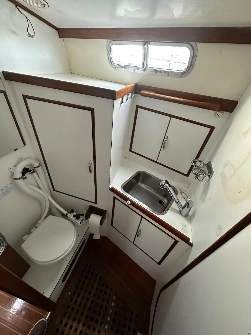 Trintella IV / Victory 40