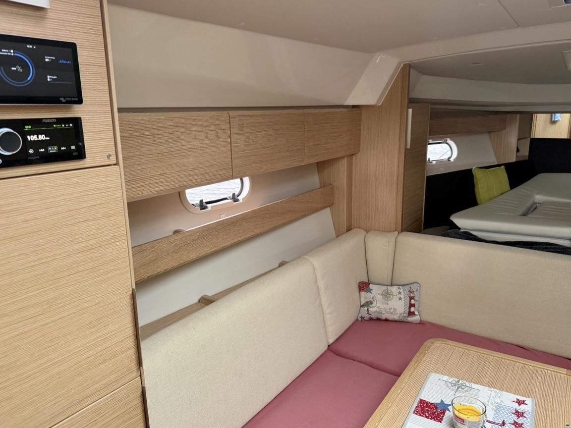 Bavaria S33 HT