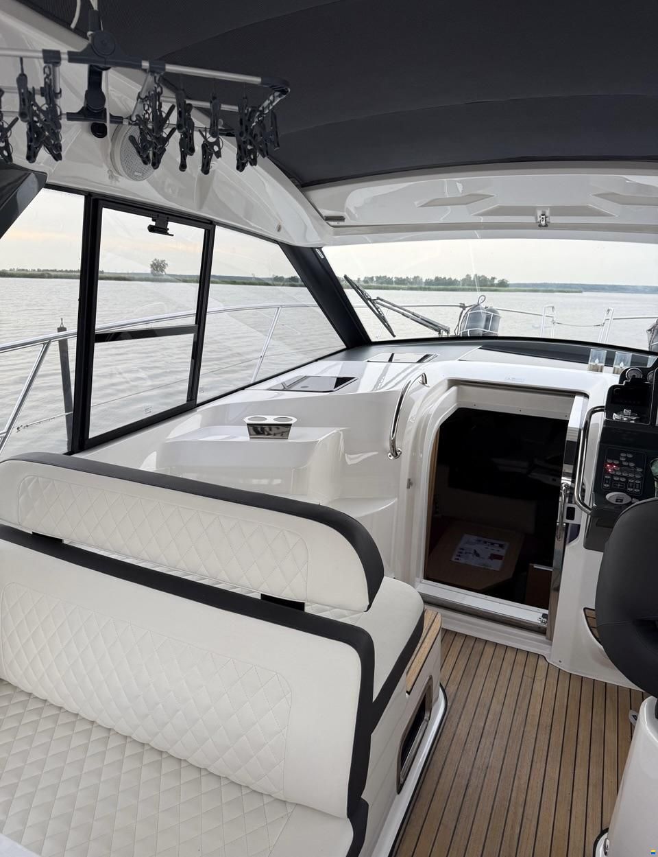 Bavaria S33 HT