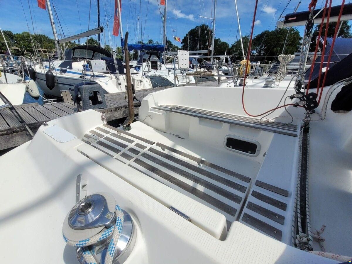 Beneteau First 310