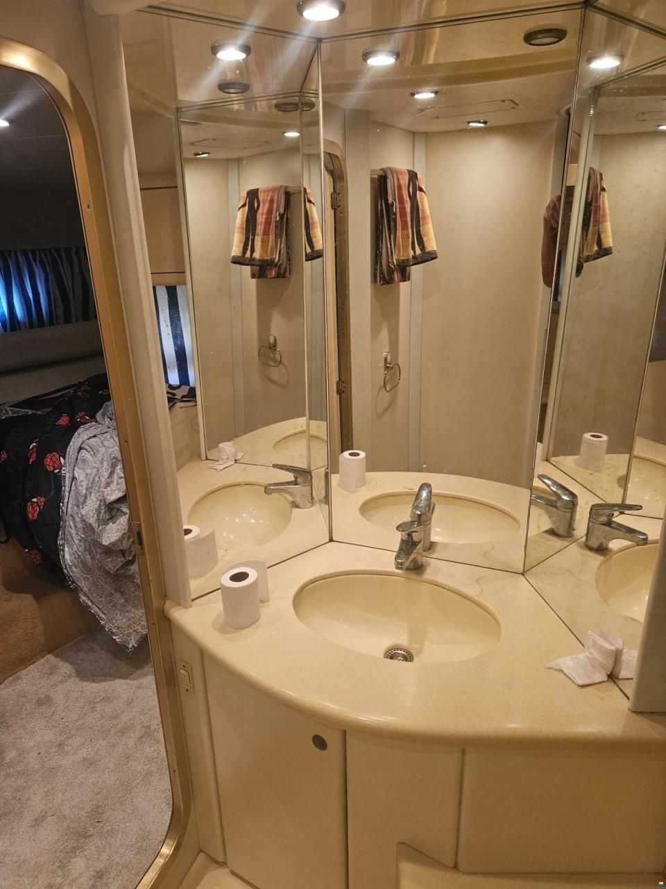 Sunseeker Caribbean 52