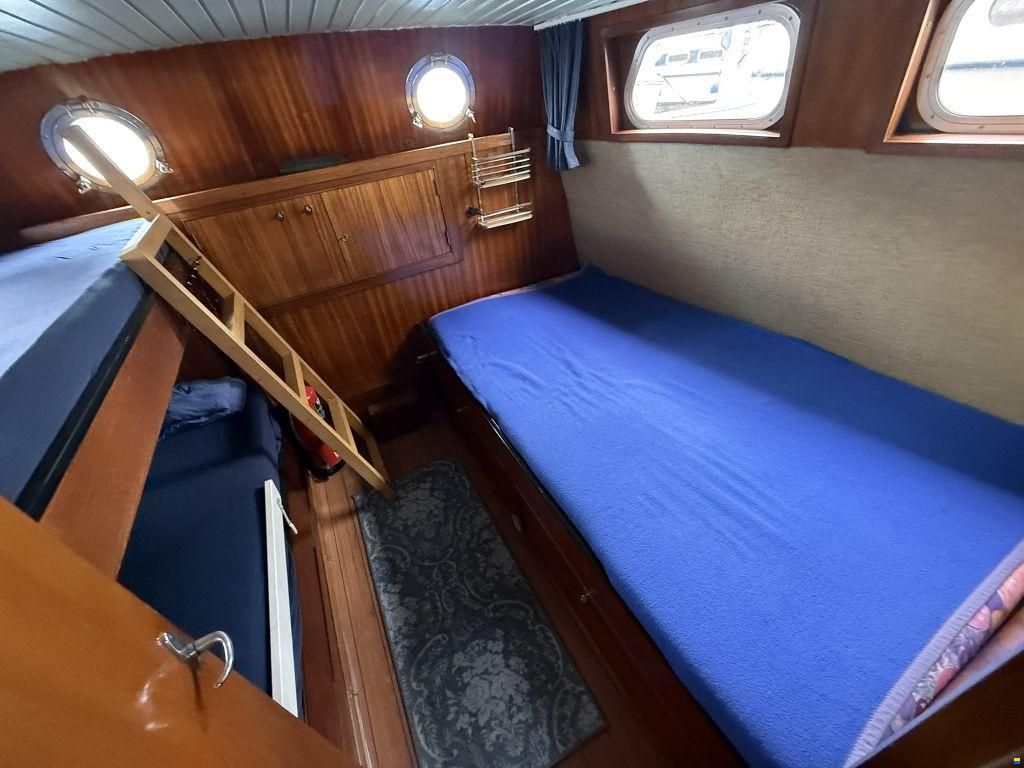 Spiegelkotter 1180