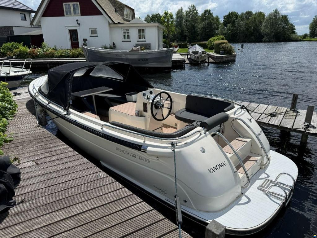 Primeur 700 Tender