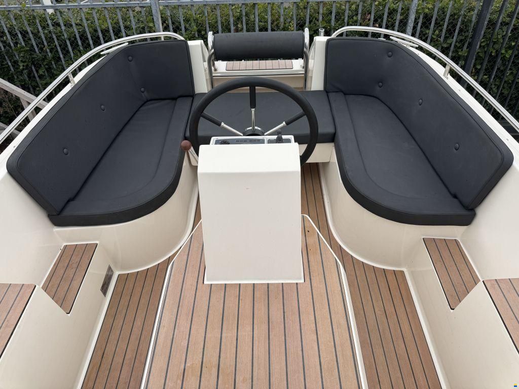 Primeur 700 Tender