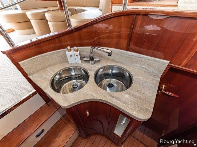 Fairline Squadron 55 - MK3
