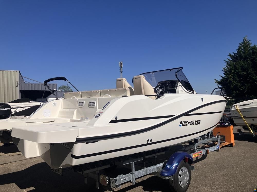 Quicksilver 705 Open