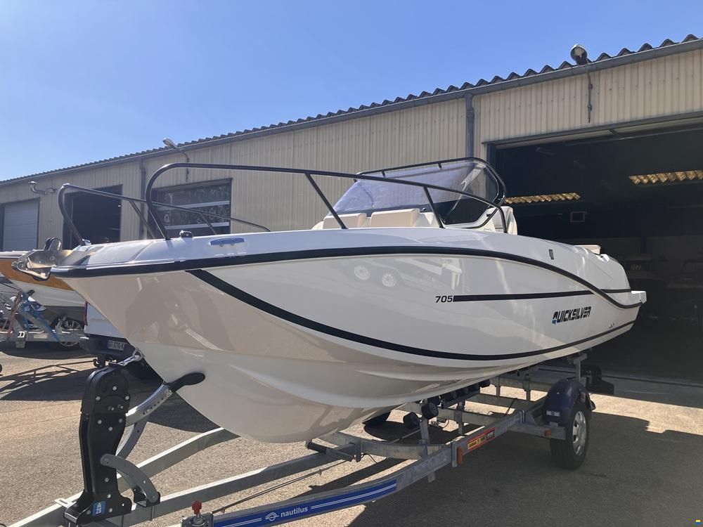Quicksilver 705 Open