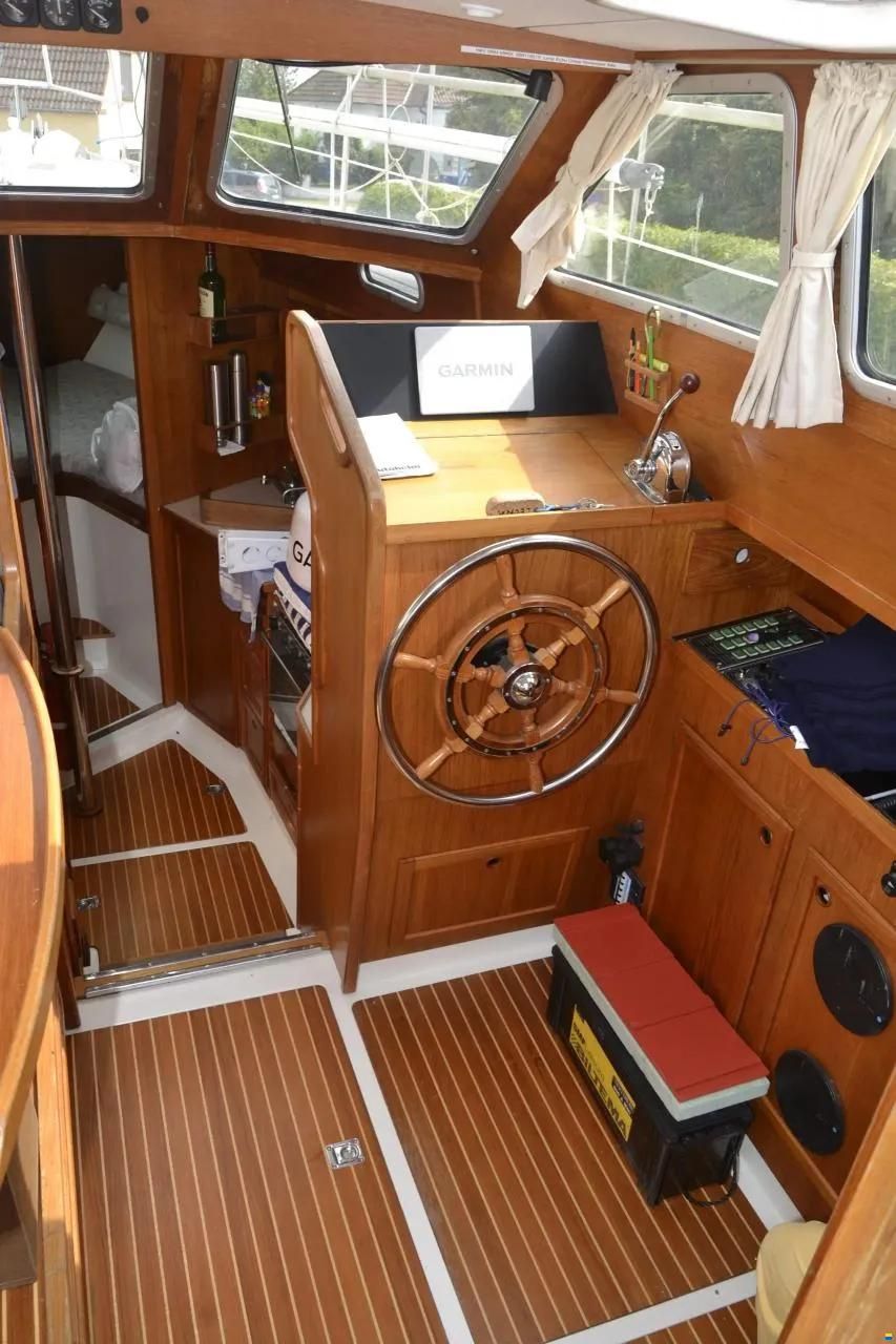 Nauticat 32